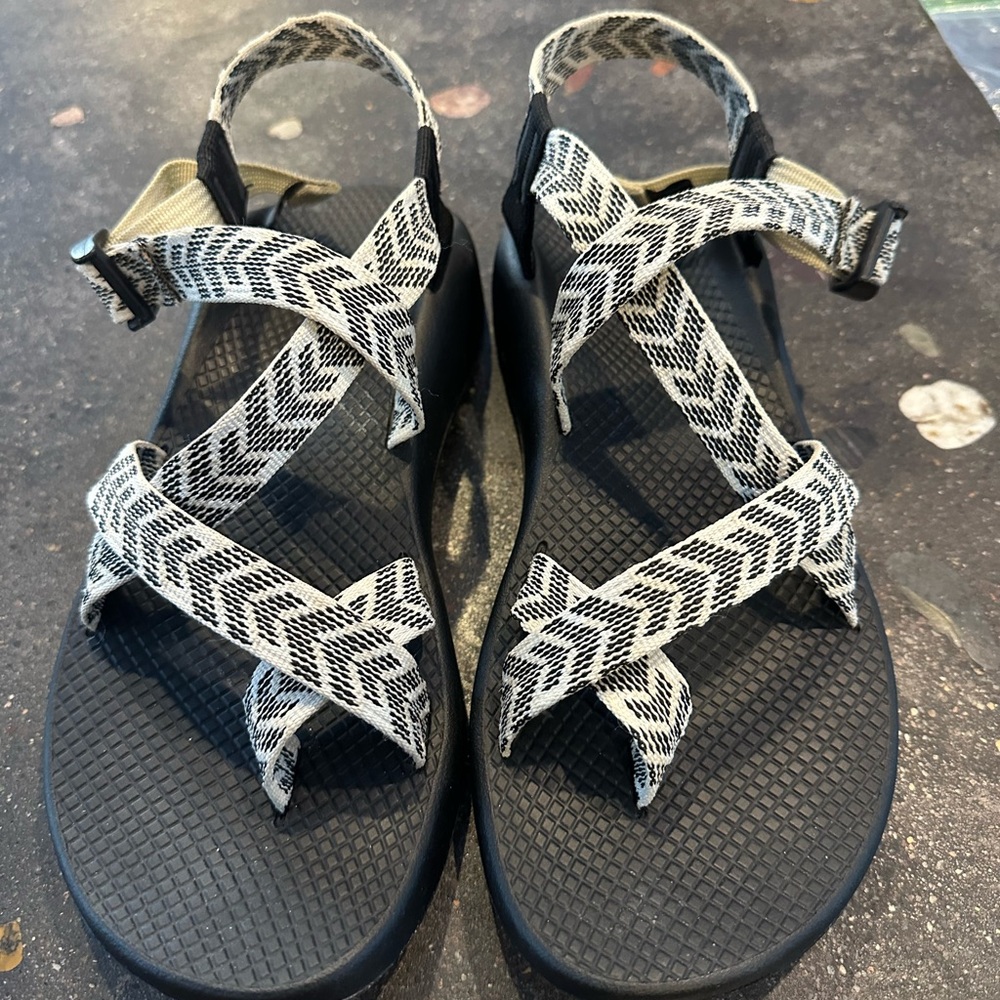 Chaco Woman’s z2 Black and White Sandals s 11